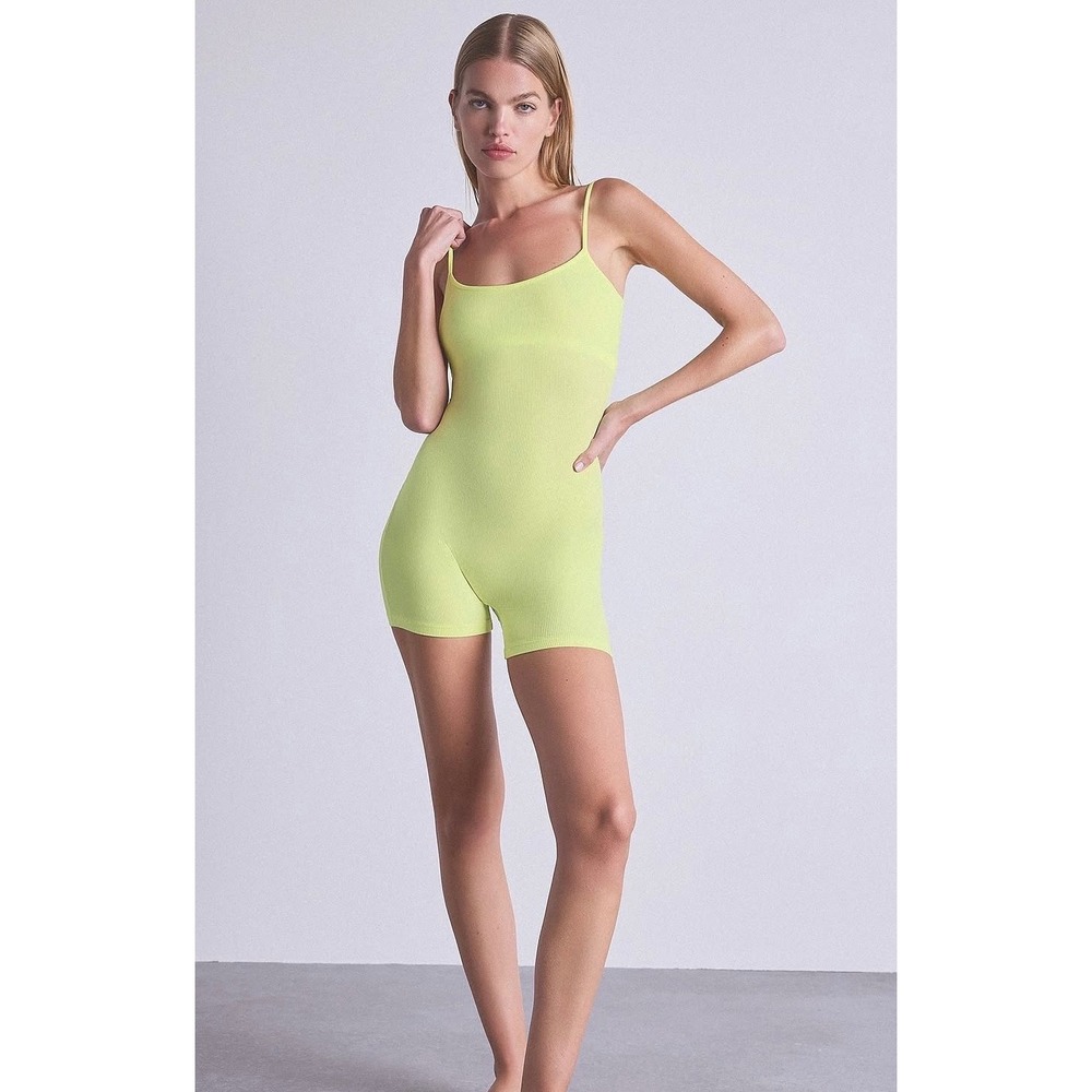 Skims Soft Lounge Scoop Romper Lemonade Yellow Ribbed Medium